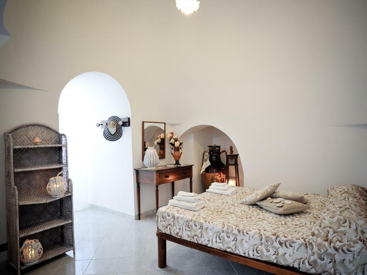 Trulli Di Nonna Palma Villa โลโกโรตอนโด ภายนอก รูปภาพ