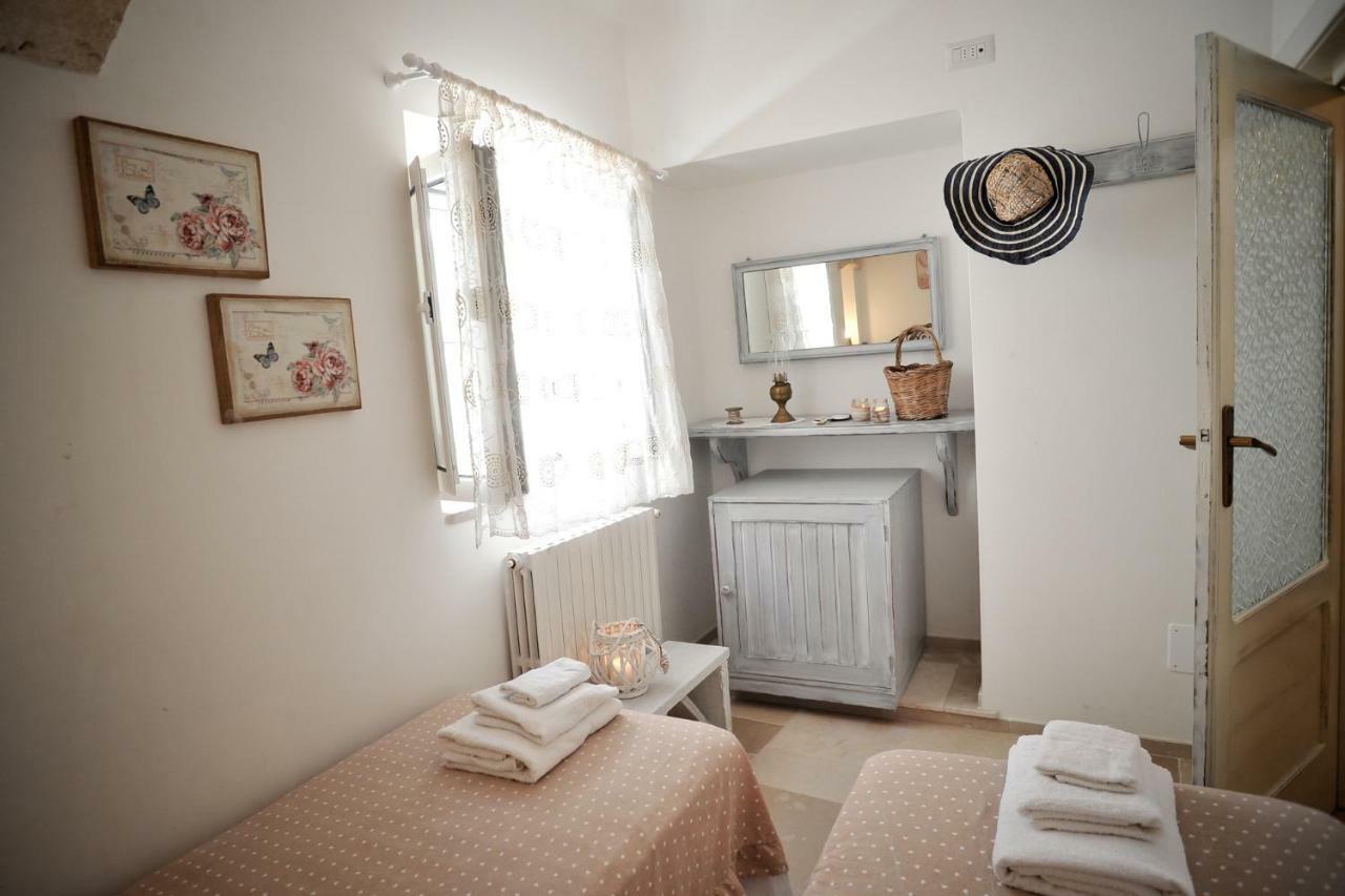 Trulli Di Nonna Palma Villa โลโกโรตอนโด ภายนอก รูปภาพ
