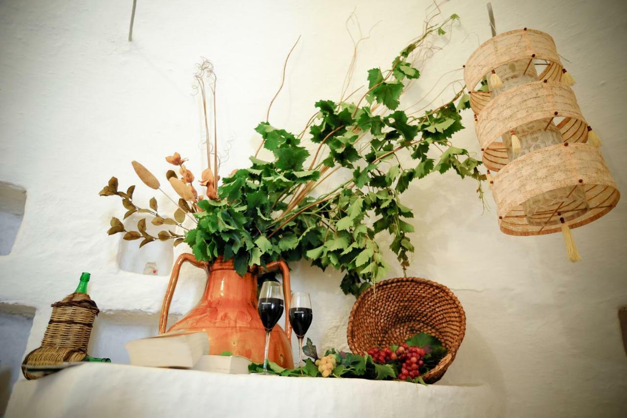 Trulli Di Nonna Palma Villa โลโกโรตอนโด ภายนอก รูปภาพ