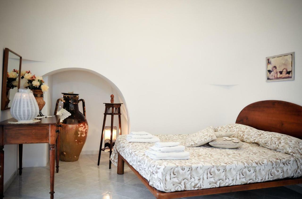 Trulli Di Nonna Palma Villa โลโกโรตอนโด ภายนอก รูปภาพ